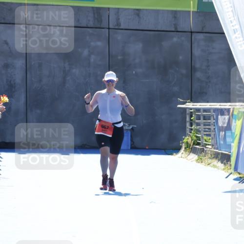 09.08.2026 - GEWOBA Citytriathlon Bremen Yannick Fuchs http://msf.ph/oto/9936293 09.08.2026 15:04:23 Ziel  meine-sportfotos.de