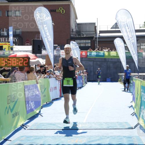 09.08.2026 - GEWOBA Citytriathlon Bremen Yannick Fuchs http://msf.ph/oto/9936329 09.08.2026 15:04:45 Ziel 72 meine-sportfotos.de
