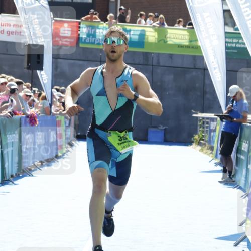 09.08.2026 - GEWOBA Citytriathlon Bremen Yannick Fuchs http://msf.ph/oto/9936357 09.08.2026 15:05:01 Ziel 35, 279 meine-sportfotos.de