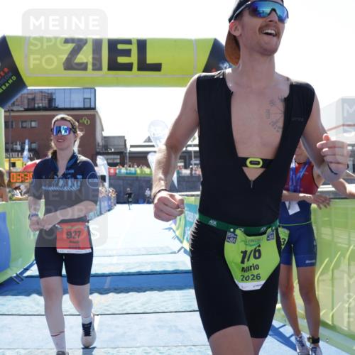 09.08.2026 - GEWOBA Citytriathlon Bremen Yannick Fuchs http://msf.ph/oto/9936435 09.08.2026 15:06:10 Ziel 176, 927 meine-sportfotos.de