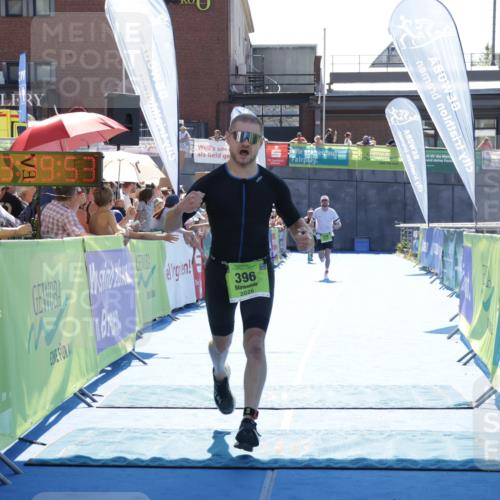 09.08.2026 - GEWOBA Citytriathlon Bremen Yannick Fuchs http://msf.ph/oto/9936441 09.08.2026 15:06:16 Ziel 109, 396 meine-sportfotos.de