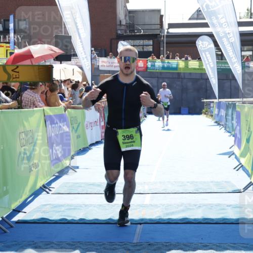 09.08.2026 - GEWOBA Citytriathlon Bremen Yannick Fuchs http://msf.ph/oto/9936442 09.08.2026 15:06:16 Ziel 109, 396 meine-sportfotos.de