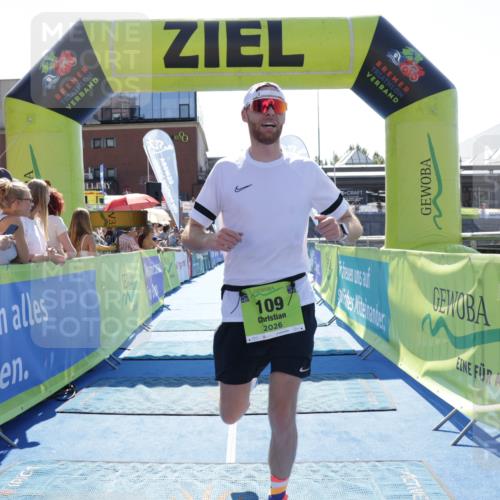 09.08.2026 - GEWOBA Citytriathlon Bremen Yannick Fuchs http://msf.ph/oto/9936454 09.08.2026 15:06:22 Ziel 109, 350 meine-sportfotos.de