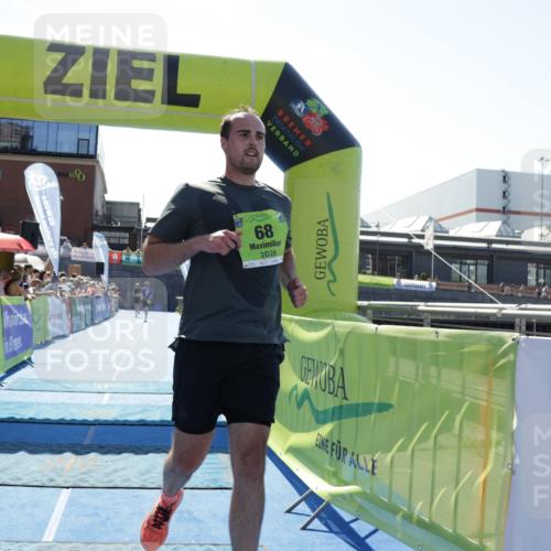 09.08.2026 - GEWOBA Citytriathlon Bremen Yannick Fuchs http://msf.ph/oto/9936497 09.08.2026 15:06:37 Ziel 68, 294, 353 meine-sportfotos.de