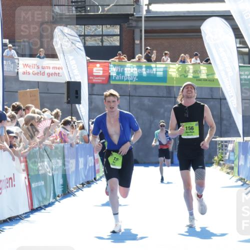 09.08.2026 - GEWOBA Citytriathlon Bremen Yannick Fuchs http://msf.ph/oto/9936502 09.08.2026 15:06:42 Ziel 15, 81, 156 meine-sportfotos.de