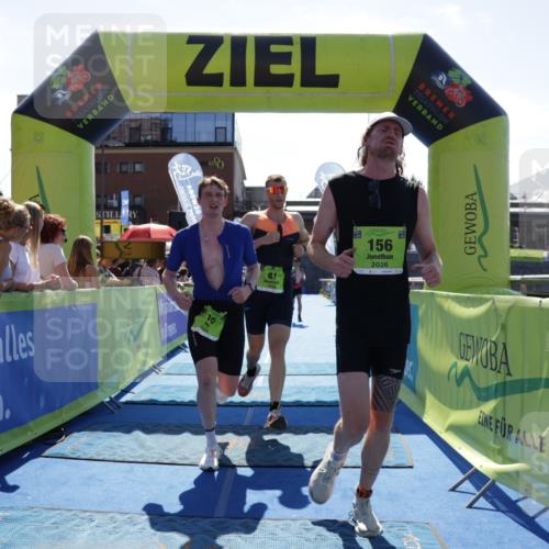 09.08.2026 - GEWOBA Citytriathlon Bremen Yannick Fuchs http://msf.ph/oto/9936511 09.08.2026 15:06:46 Ziel 15, 81, 100, 156 meine-sportfotos.de