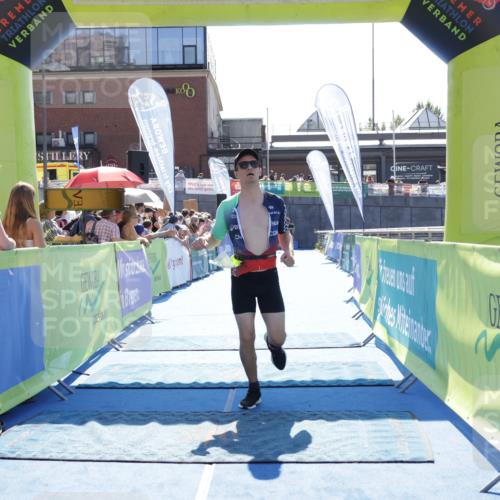 09.08.2026 - GEWOBA Citytriathlon Bremen Yannick Fuchs http://msf.ph/oto/9936520 09.08.2026 15:06:49 Ziel 13, 15, 50, 81, 100, 156 meine-sportfotos.de