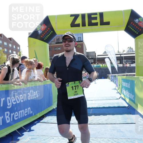 09.08.2026 - GEWOBA Citytriathlon Bremen Yannick Fuchs http://msf.ph/oto/9936549 09.08.2026 15:07:00 Ziel 71, 177 meine-sportfotos.de