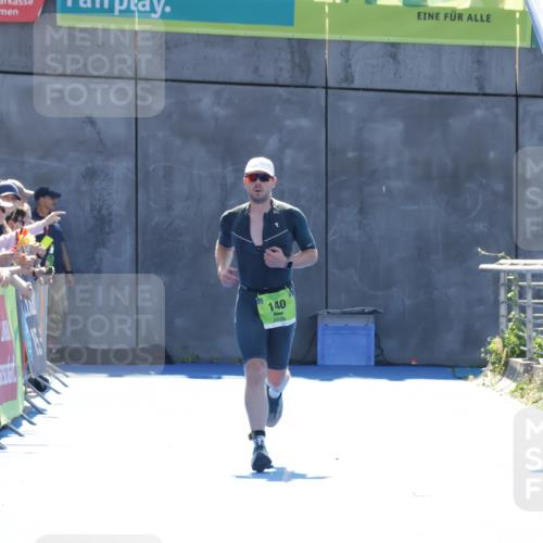 09.08.2026 - GEWOBA Citytriathlon Bremen Yannick Fuchs http://msf.ph/oto/9936622 09.08.2026 15:07:40 Ziel 76 meine-sportfotos.de