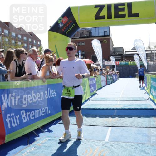 09.08.2026 - GEWOBA Citytriathlon Bremen Yannick Fuchs http://msf.ph/oto/9936652 09.08.2026 15:08:03 Ziel 51 meine-sportfotos.de