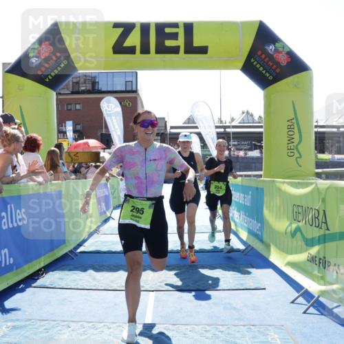09.08.2026 - GEWOBA Citytriathlon Bremen Yannick Fuchs http://msf.ph/oto/9936670 09.08.2026 15:08:14 Ziel 128, 295, 304, 354 meine-sportfotos.de