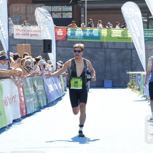 09.08.2026 - GEWOBA Citytriathlon Bremen Yannick Fuchs http://msf.ph/oto/9936685 09.08.2026 15:08:26 Ziel 46 meine-sportfotos.de