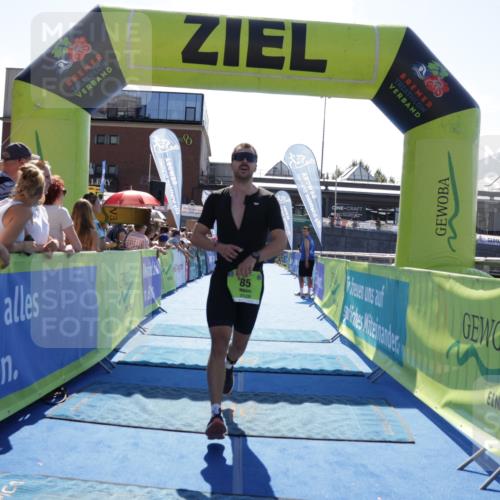 09.08.2026 - GEWOBA Citytriathlon Bremen Yannick Fuchs http://msf.ph/oto/9936738 09.08.2026 15:09:06 Ziel 85 meine-sportfotos.de