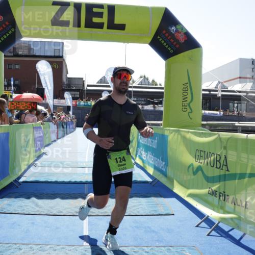 09.08.2026 - GEWOBA Citytriathlon Bremen Yannick Fuchs http://msf.ph/oto/9936767 09.08.2026 15:09:17 Ziel 119, 124, 143 meine-sportfotos.de