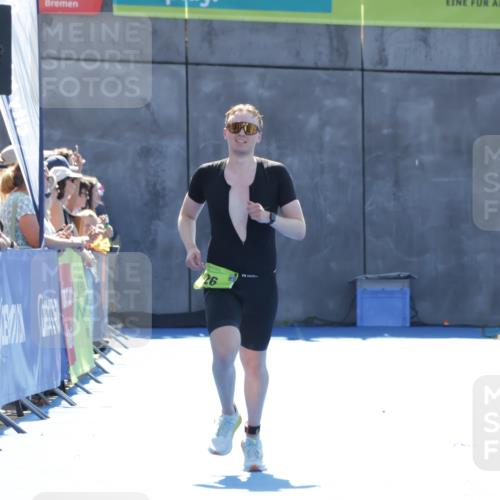 09.08.2026 - GEWOBA Citytriathlon Bremen Yannick Fuchs http://msf.ph/oto/9936777 09.08.2026 15:09:30 Ziel 26 meine-sportfotos.de