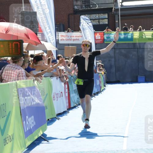 09.08.2026 - GEWOBA Citytriathlon Bremen Yannick Fuchs http://msf.ph/oto/9936782 09.08.2026 15:09:33 Ziel 26 meine-sportfotos.de