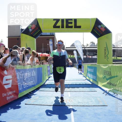 09.08.2026 - GEWOBA Citytriathlon Bremen Yannick Fuchs http://msf.ph/oto/9936817 09.08.2026 15:10:04 Ziel 78 meine-sportfotos.de