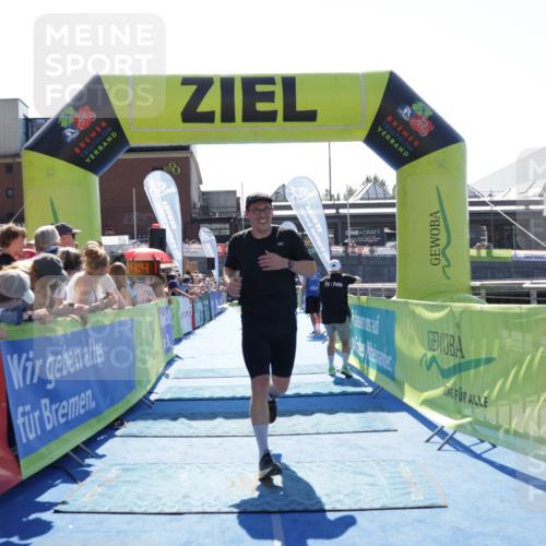 09.08.2026 - GEWOBA Citytriathlon Bremen Yannick Fuchs http://msf.ph/oto/9936908 09.08.2026 15:11:04 Ziel 159, 345 meine-sportfotos.de