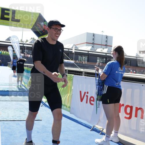 09.08.2026 - GEWOBA Citytriathlon Bremen Yannick Fuchs http://msf.ph/oto/9936912 09.08.2026 15:11:05 Ziel 159, 345 meine-sportfotos.de