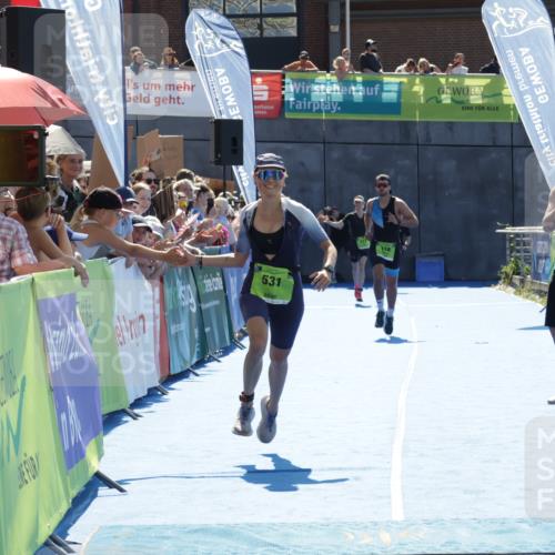 09.08.2026 - GEWOBA Citytriathlon Bremen Yannick Fuchs http://msf.ph/oto/9936933 09.08.2026 15:11:25 Ziel 118, 531 meine-sportfotos.de