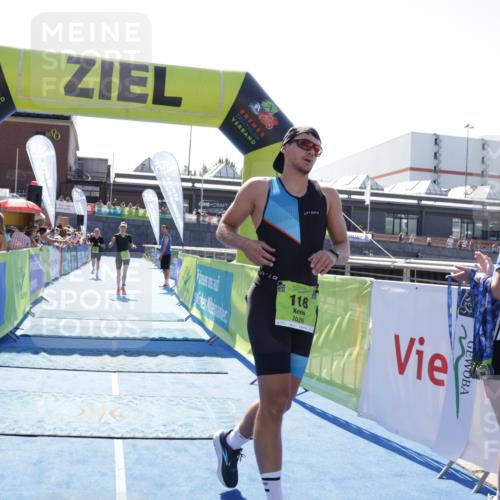 09.08.2026 - GEWOBA Citytriathlon Bremen Yannick Fuchs http://msf.ph/oto/9936956 09.08.2026 15:11:31 Ziel 118, 217, 218, 531 meine-sportfotos.de