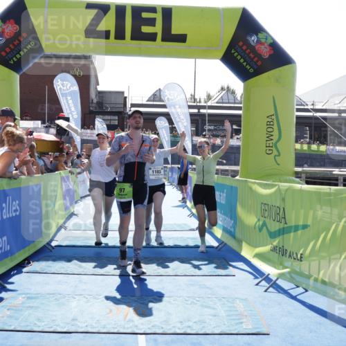 09.08.2026 - GEWOBA Citytriathlon Bremen Yannick Fuchs http://msf.ph/oto/9937027 09.08.2026 15:12:06 Ziel 97, 1103 meine-sportfotos.de