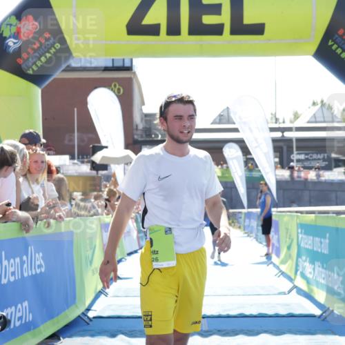 09.08.2026 - GEWOBA Citytriathlon Bremen Yannick Fuchs http://msf.ph/oto/9937041 09.08.2026 15:12:30 Ziel 455, 1019, 1019 meine-sportfotos.de