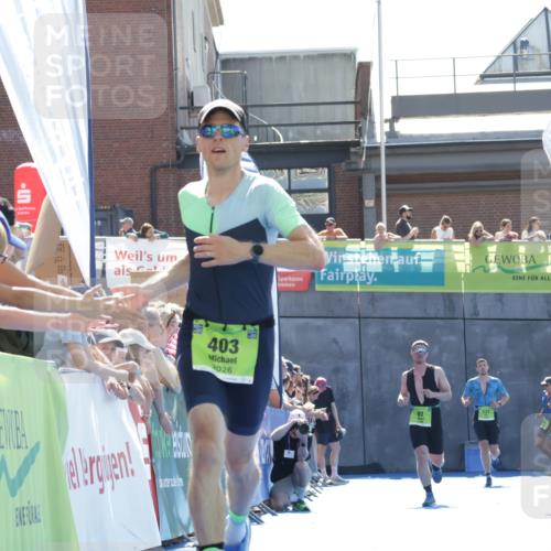 09.08.2026 - GEWOBA Citytriathlon Bremen Yannick Fuchs http://msf.ph/oto/9937097 09.08.2026 15:13:14 Ziel 92, 270, 403 meine-sportfotos.de