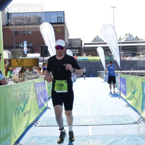 09.08.2026 - GEWOBA Citytriathlon Bremen Yannick Fuchs http://msf.ph/oto/9937130 09.08.2026 15:13:34 Ziel 105 meine-sportfotos.de