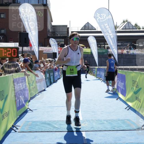 09.08.2026 - GEWOBA Citytriathlon Bremen Yannick Fuchs http://msf.ph/oto/9937140 09.08.2026 15:13:43 Ziel 54, 86, 362, 450 meine-sportfotos.de