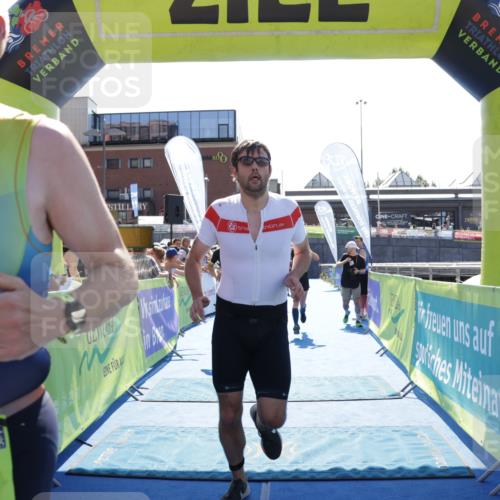 09.08.2026 - GEWOBA Citytriathlon Bremen Yannick Fuchs http://msf.ph/oto/9937149 09.08.2026 15:13:48 Ziel 54, 86, 180, 278, 349, 362, 450 meine-sportfotos.de