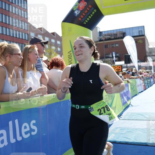 09.08.2026 - GEWOBA Citytriathlon Bremen Yannick Fuchs http://msf.ph/oto/9937159 09.08.2026 15:13:52 Ziel 86, 180, 278, 321, 349, 362, 450 meine-sportfotos.de