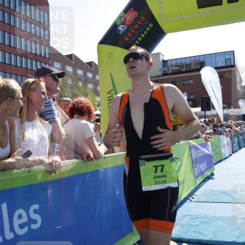 09.08.2026 - GEWOBA Citytriathlon Bremen Yannick Fuchs http://msf.ph/oto/9937174 09.08.2026 15:14:00 Ziel 77 meine-sportfotos.de