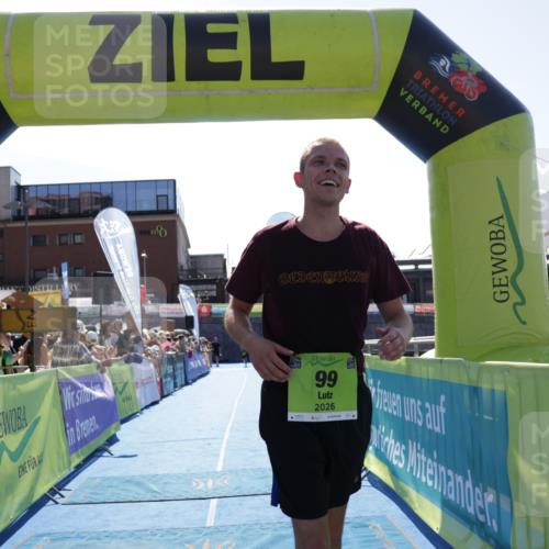 09.08.2026 - GEWOBA Citytriathlon Bremen Yannick Fuchs http://msf.ph/oto/9937196 09.08.2026 15:14:16 Ziel 99 meine-sportfotos.de