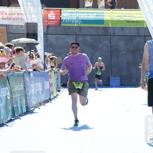 09.08.2026 - GEWOBA Citytriathlon Bremen Yannick Fuchs http://msf.ph/oto/9937279 09.08.2026 15:15:18 Ziel 158 meine-sportfotos.de