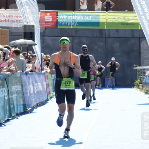 09.08.2026 - GEWOBA Citytriathlon Bremen Yannick Fuchs http://msf.ph/oto/9937289 09.08.2026 15:15:28 Ziel 154, 378 meine-sportfotos.de