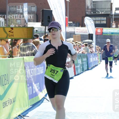 09.08.2026 - GEWOBA Citytriathlon Bremen Yannick Fuchs http://msf.ph/oto/9937335 09.08.2026 15:15:40 Ziel 257, 337, 466 meine-sportfotos.de