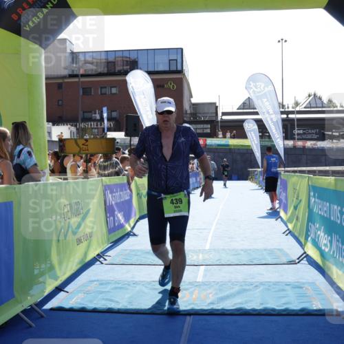 09.08.2026 - GEWOBA Citytriathlon Bremen Yannick Fuchs http://msf.ph/oto/9937347 09.08.2026 15:15:45 Ziel 257, 359 meine-sportfotos.de