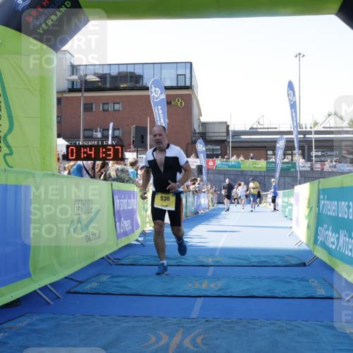 09.08.2026 - GEWOBA Citytriathlon Bremen Yannick Fuchs http://msf.ph/oto/9937349 09.08.2026 11:41:41 Ziel 229, 530 meine-sportfotos.de