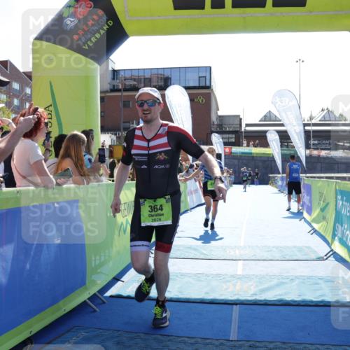 09.08.2026 - GEWOBA Citytriathlon Bremen Yannick Fuchs http://msf.ph/oto/9937426 09.08.2026 15:16:17 Ziel 339, 364 meine-sportfotos.de