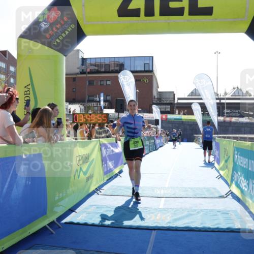 09.08.2026 - GEWOBA Citytriathlon Bremen Yannick Fuchs http://msf.ph/oto/9937429 09.08.2026 15:16:18 Ziel 339, 364 meine-sportfotos.de