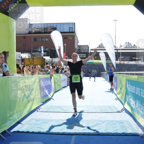 09.08.2026 - GEWOBA Citytriathlon Bremen Yannick Fuchs http://msf.ph/oto/9937480 09.08.2026 15:16:37 Ziel 236, 334, 402 meine-sportfotos.de