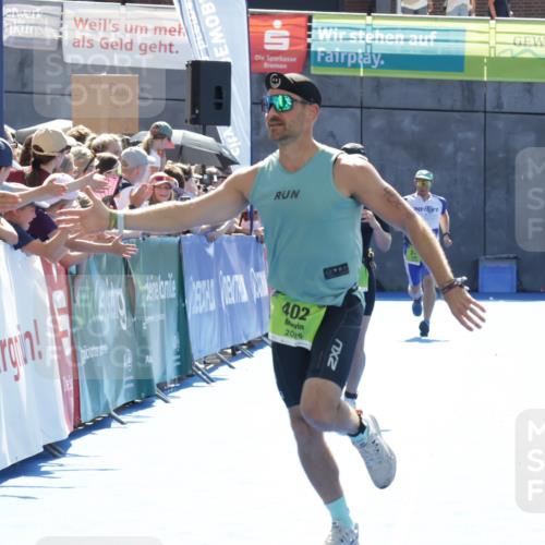 09.08.2026 - GEWOBA Citytriathlon Bremen Yannick Fuchs http://msf.ph/oto/9937490 09.08.2026 15:16:40 Ziel 205, 236, 334, 402 meine-sportfotos.de