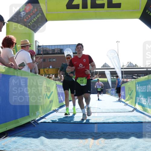 09.08.2026 - GEWOBA Citytriathlon Bremen Yannick Fuchs http://msf.ph/oto/9937539 09.08.2026 15:16:59 Ziel 17, 146, 192, 356, 384 meine-sportfotos.de
