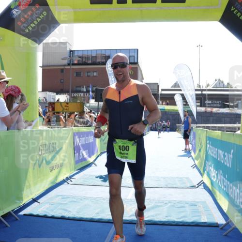09.08.2026 - GEWOBA Citytriathlon Bremen Yannick Fuchs http://msf.ph/oto/9937632 09.08.2026 15:17:45 Ziel 308, 400 meine-sportfotos.de