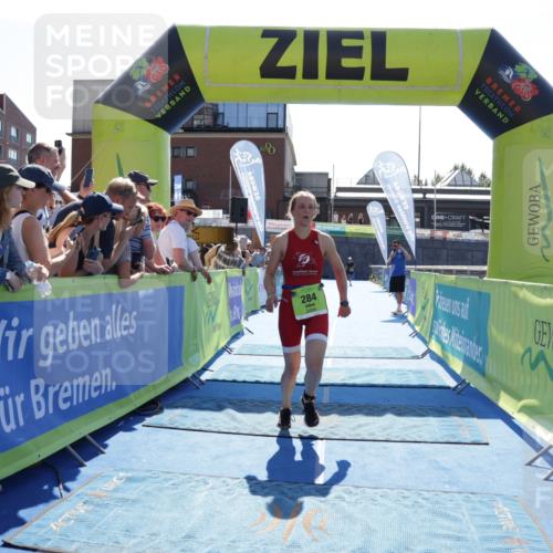 09.08.2026 - GEWOBA Citytriathlon Bremen Yannick Fuchs http://msf.ph/oto/9937691 09.08.2026 15:18:24 Ziel 37, 284 meine-sportfotos.de