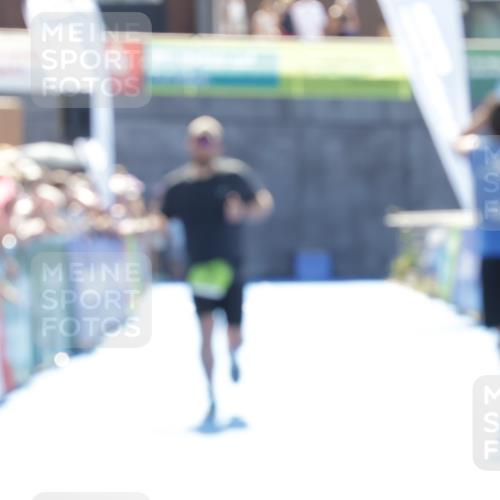 09.08.2026 - GEWOBA Citytriathlon Bremen Yannick Fuchs http://msf.ph/oto/9937758 09.08.2026 15:19:17 Ziel 135, 319, 343 meine-sportfotos.de