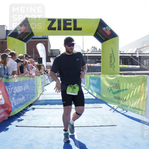 09.08.2026 - GEWOBA Citytriathlon Bremen Yannick Fuchs http://msf.ph/oto/9937762 09.08.2026 15:19:23 Ziel 135 meine-sportfotos.de