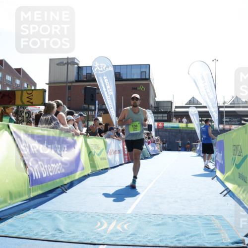 09.08.2026 - GEWOBA Citytriathlon Bremen Yannick Fuchs http://msf.ph/oto/9937906 09.08.2026 15:21:40 Ziel 130 meine-sportfotos.de