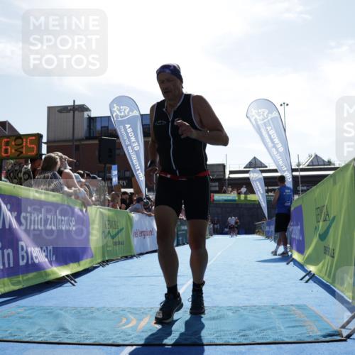 09.08.2026 - GEWOBA Citytriathlon Bremen Yannick Fuchs http://msf.ph/oto/9937980 09.08.2026 15:22:38 Ziel 42, 216, 458 meine-sportfotos.de